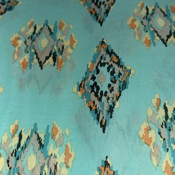 Annabelle Teal and Yellow Patterned Tank Top size small - Picture 3 of 7